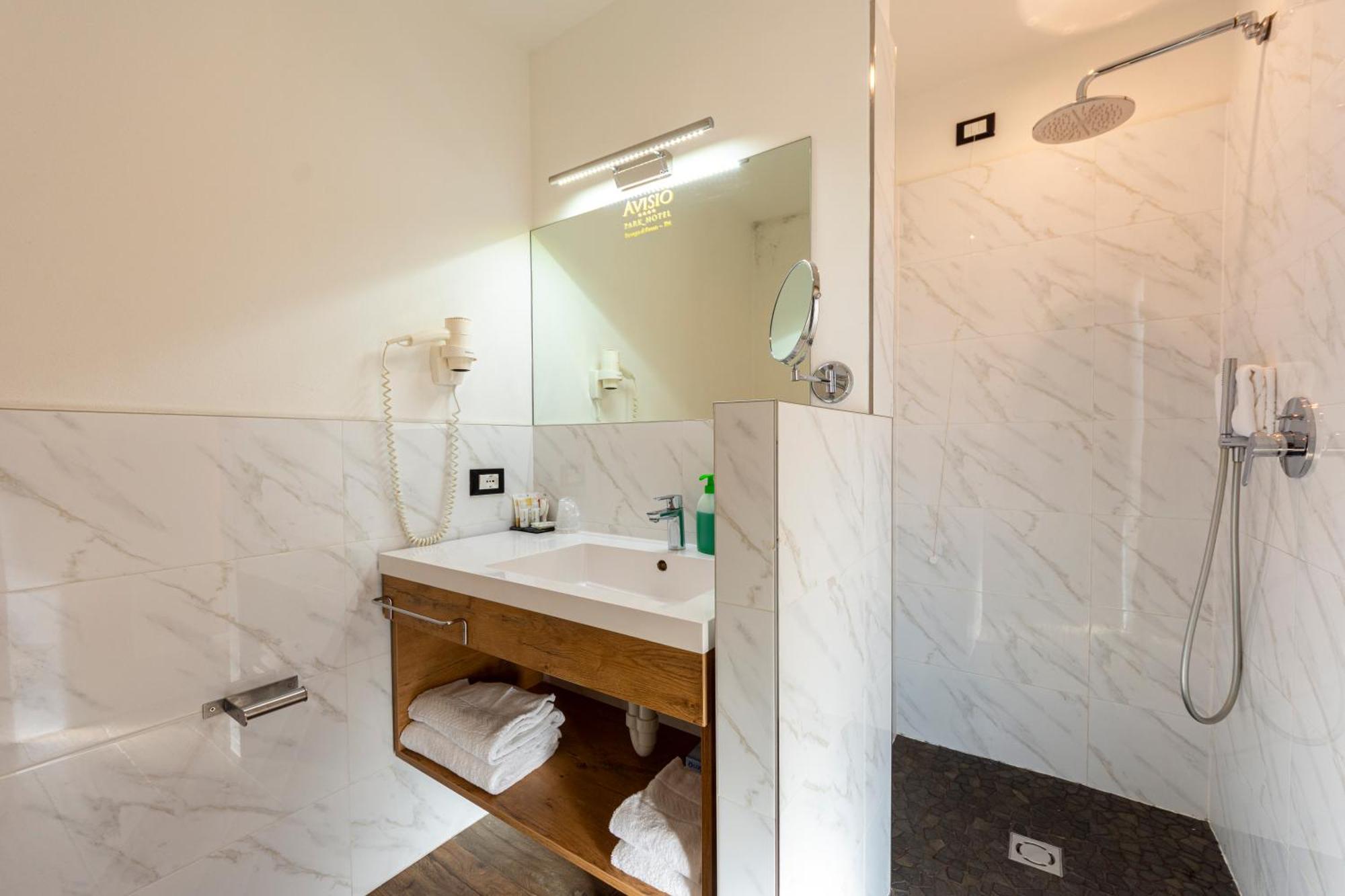 Park Hotel Avisio Soraga Kültér fotó