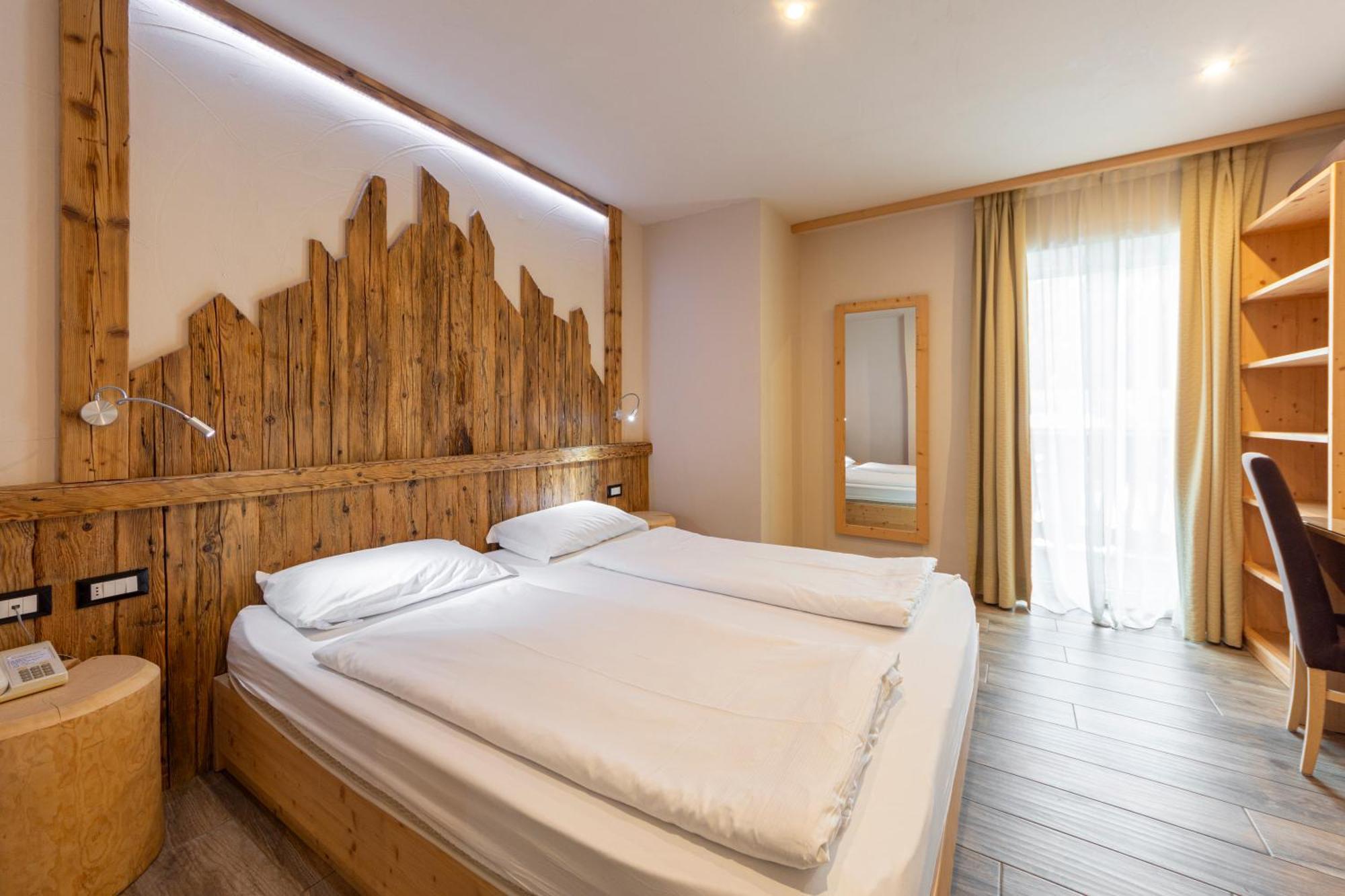 Park Hotel Avisio Soraga Kültér fotó