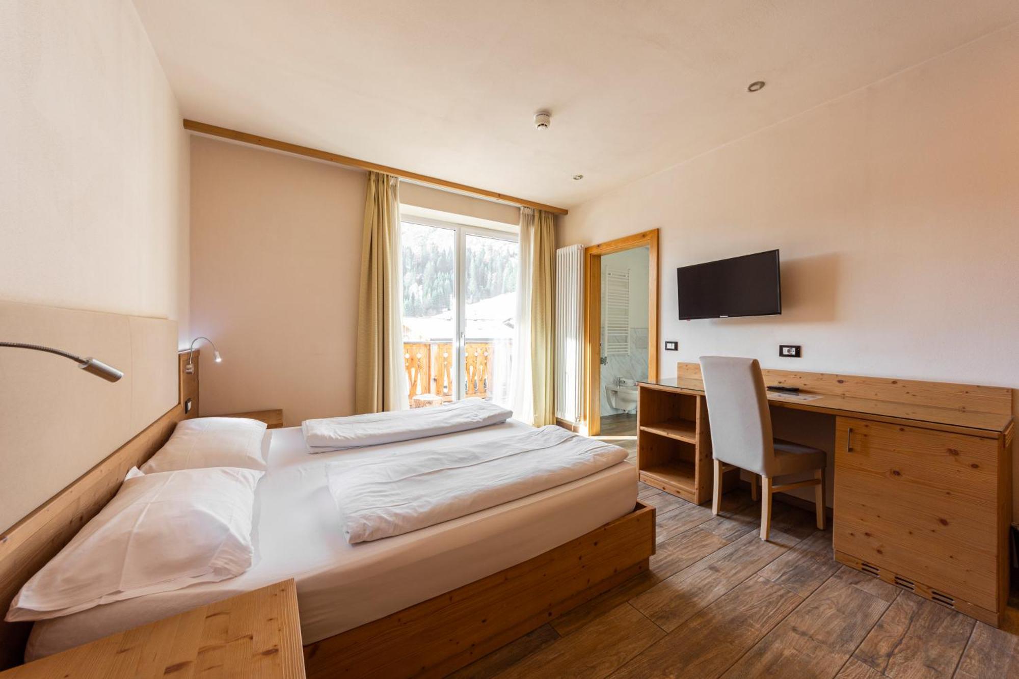 Park Hotel Avisio Soraga Kültér fotó