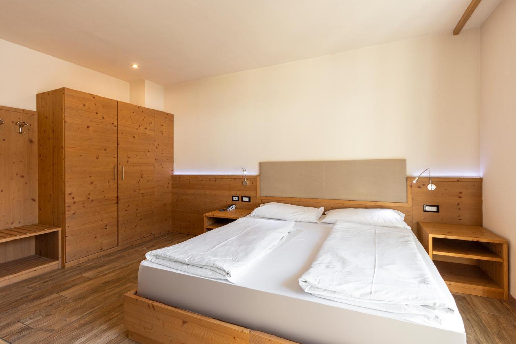 Park Hotel Avisio Soraga Kültér fotó
