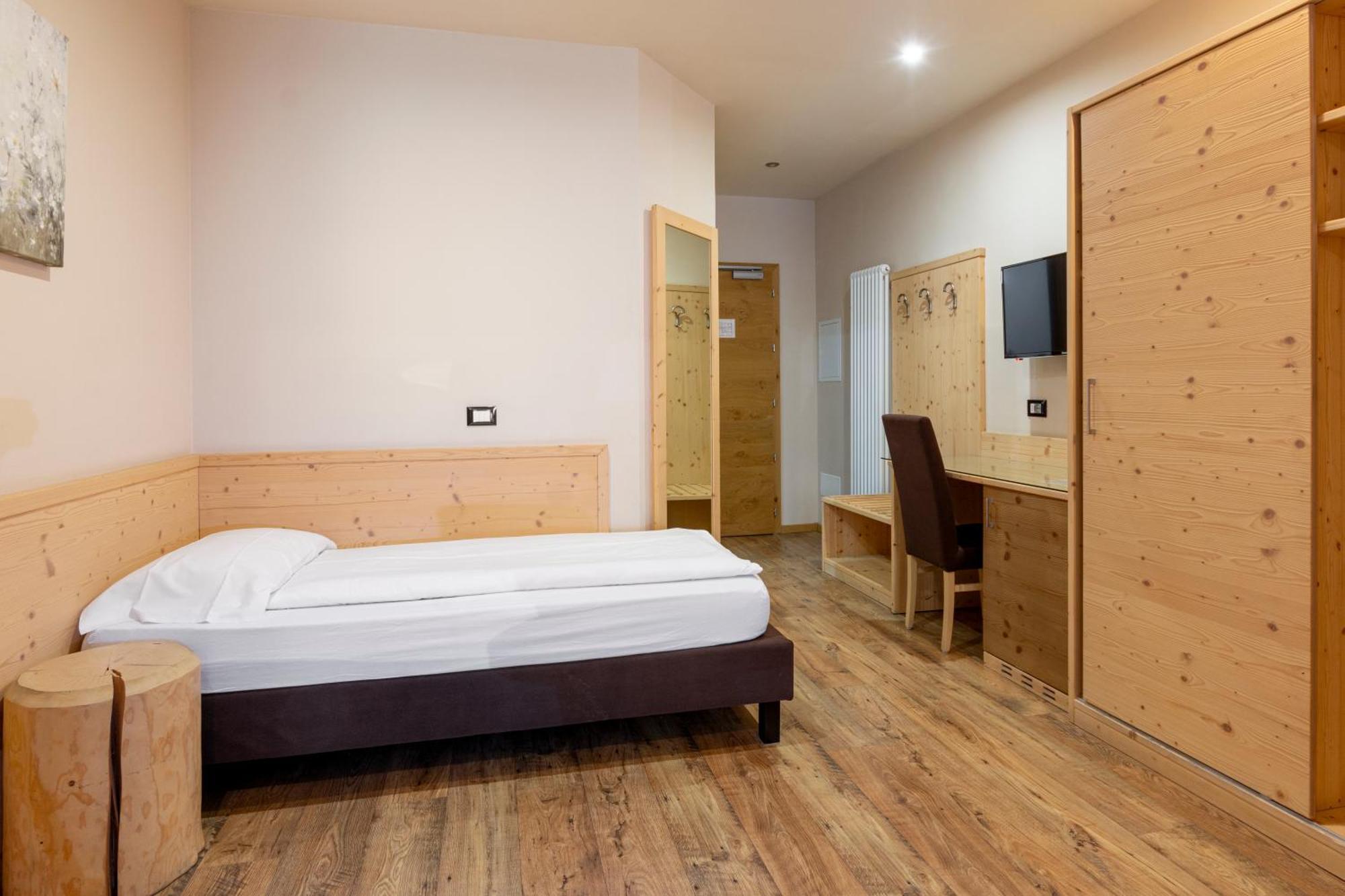 Park Hotel Avisio Soraga Kültér fotó