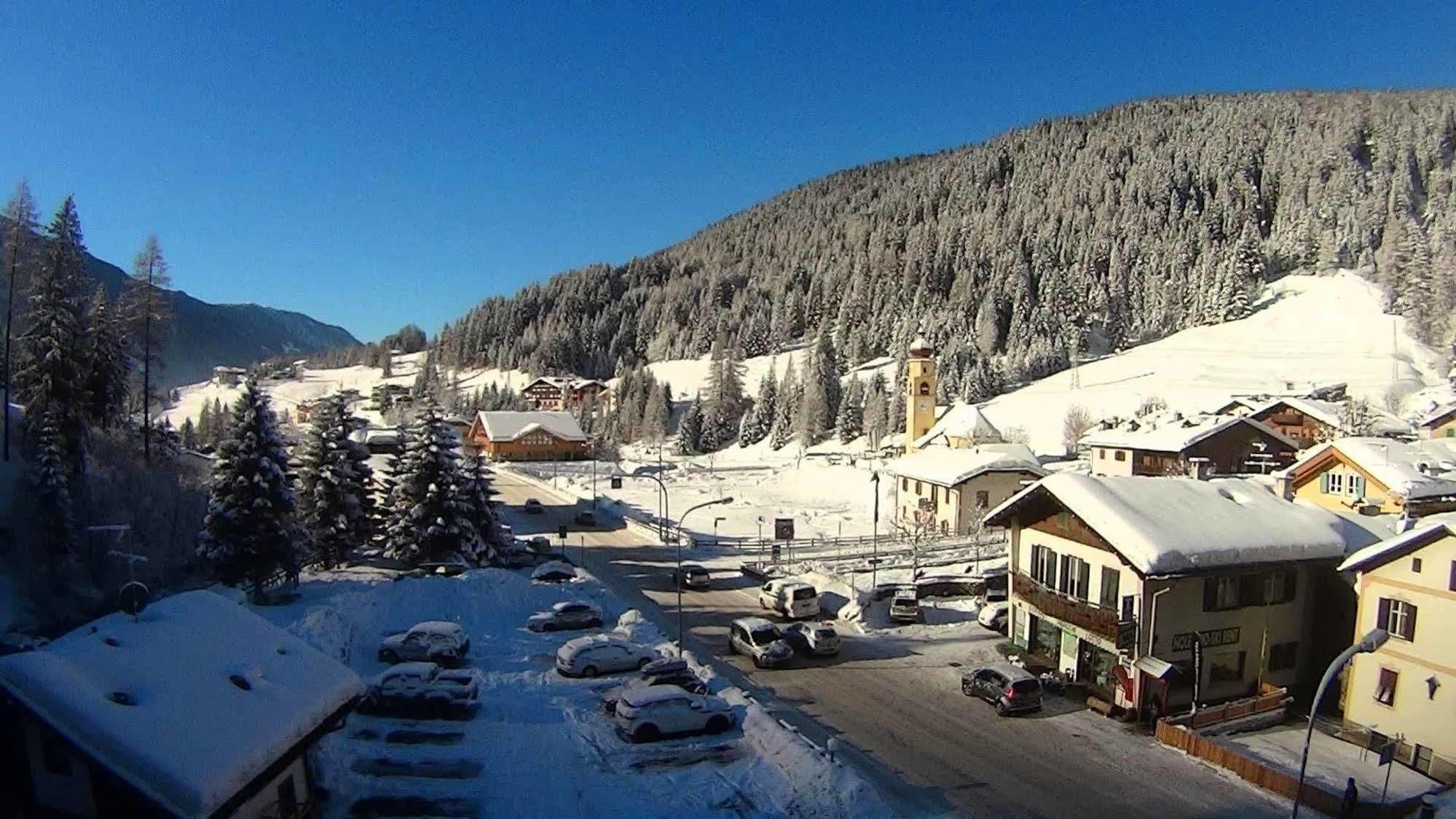 Park Hotel Avisio Soraga Kültér fotó