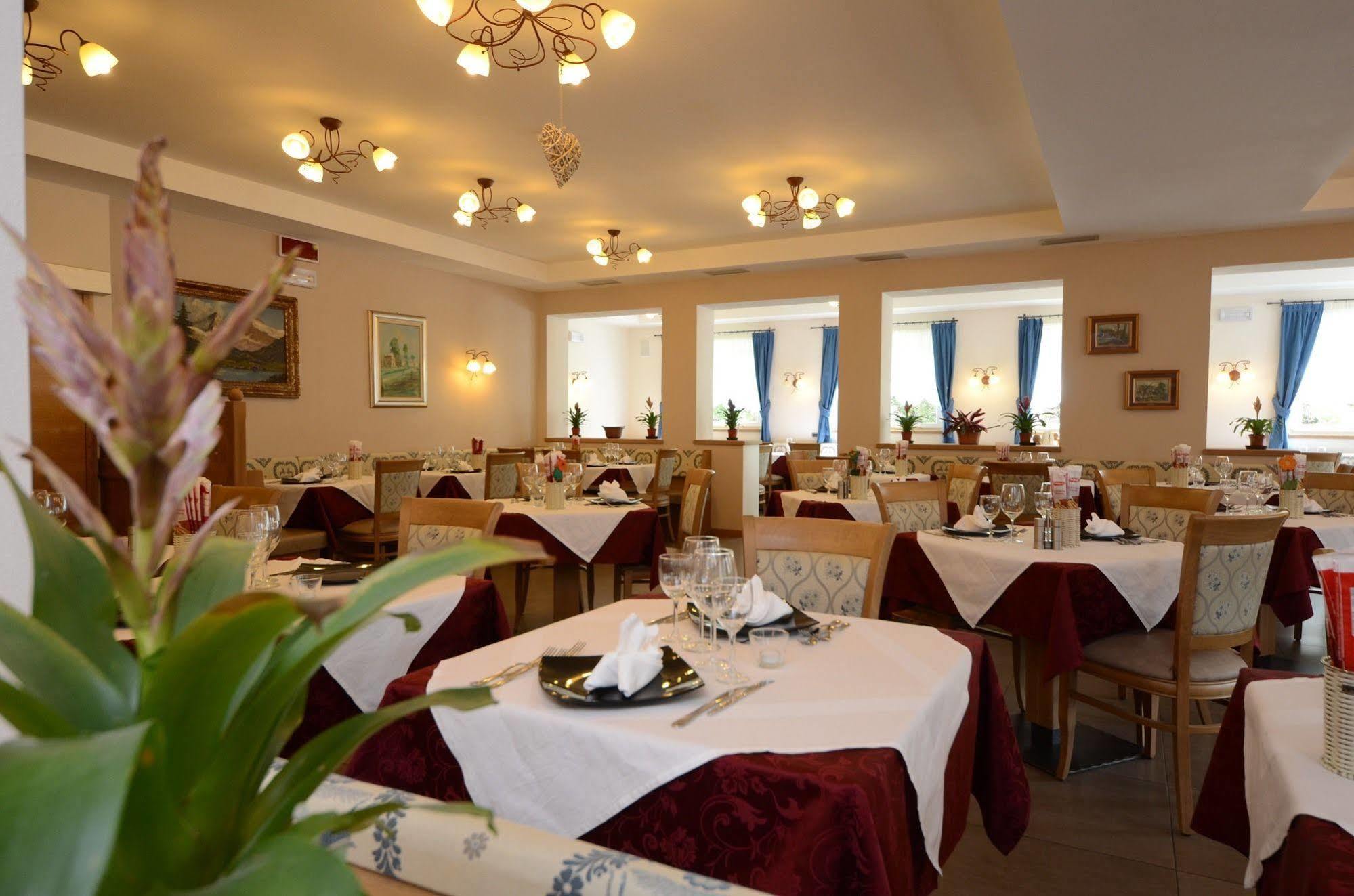 Park Hotel Avisio Soraga Kültér fotó