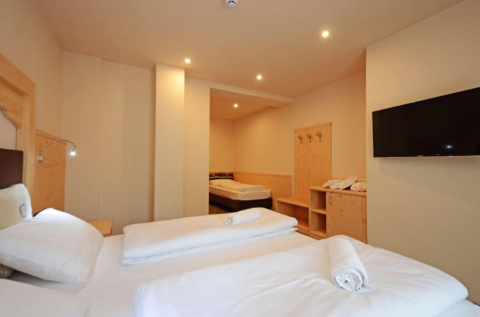 Park Hotel Avisio Soraga Kültér fotó
