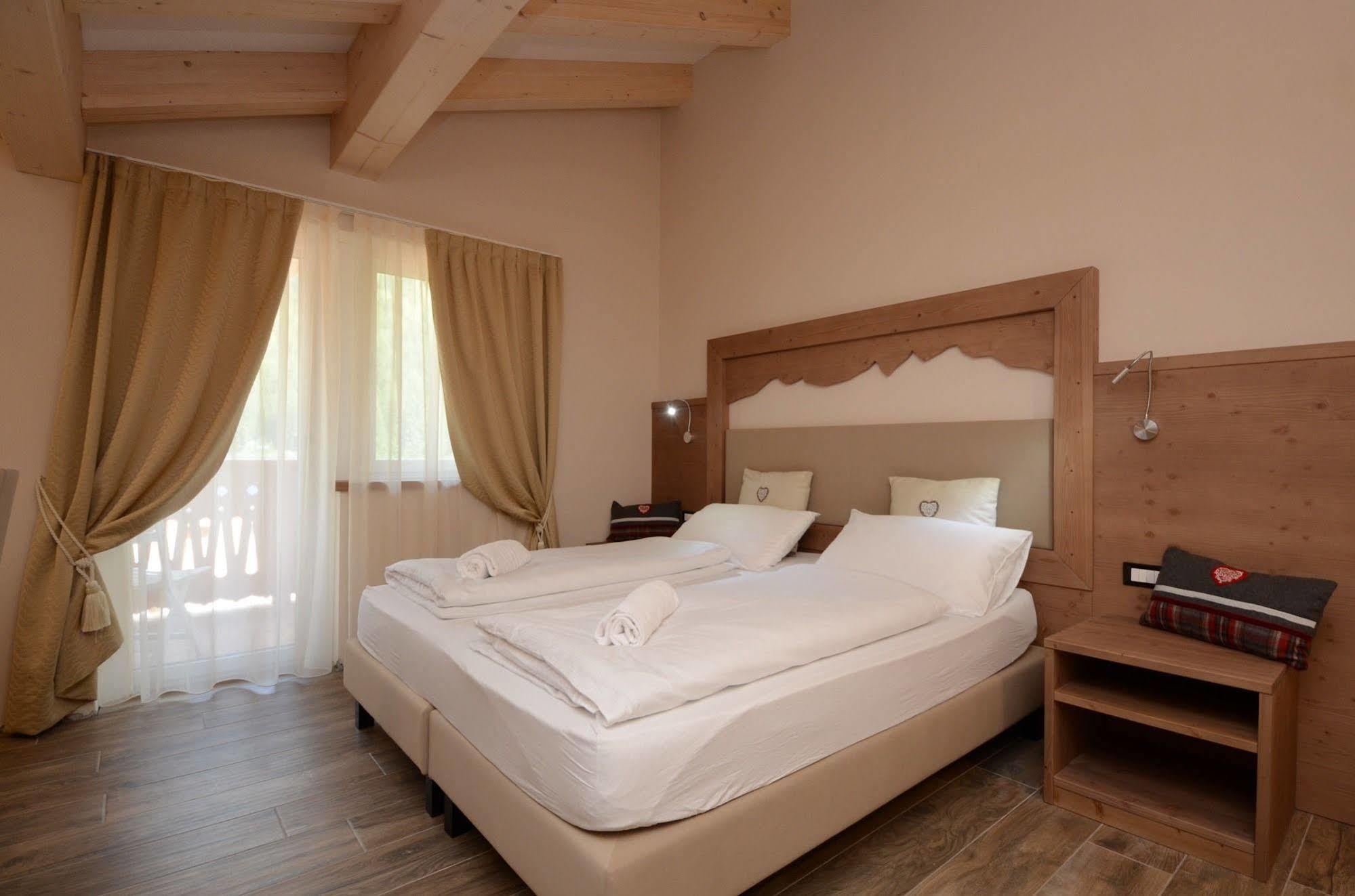 Park Hotel Avisio Soraga Kültér fotó
